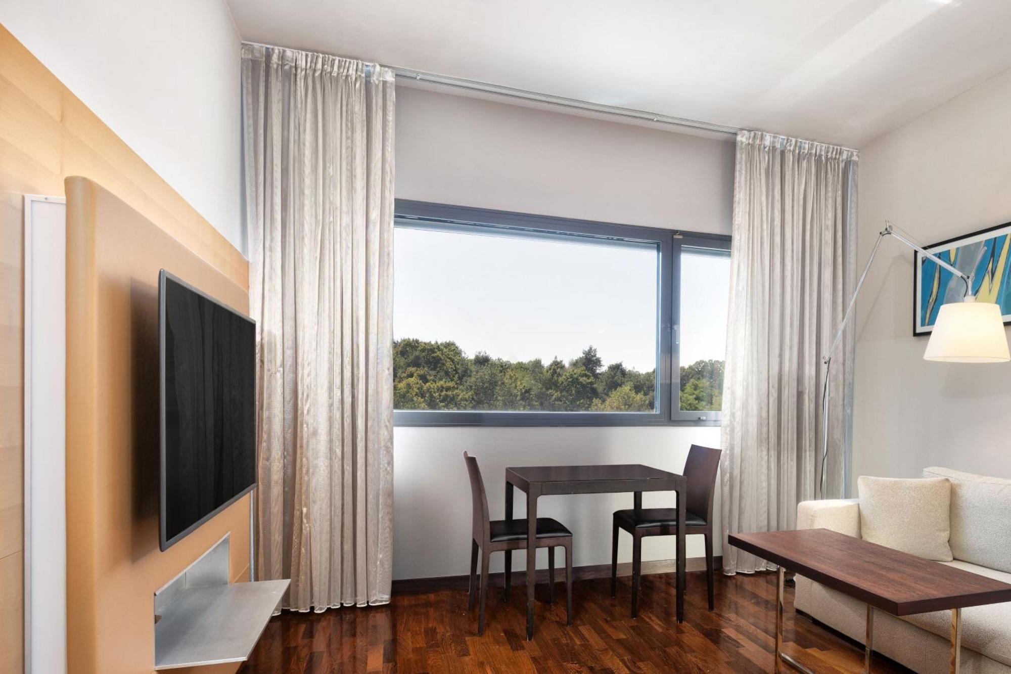Four Points By Sheraton Mons Hotel 4*