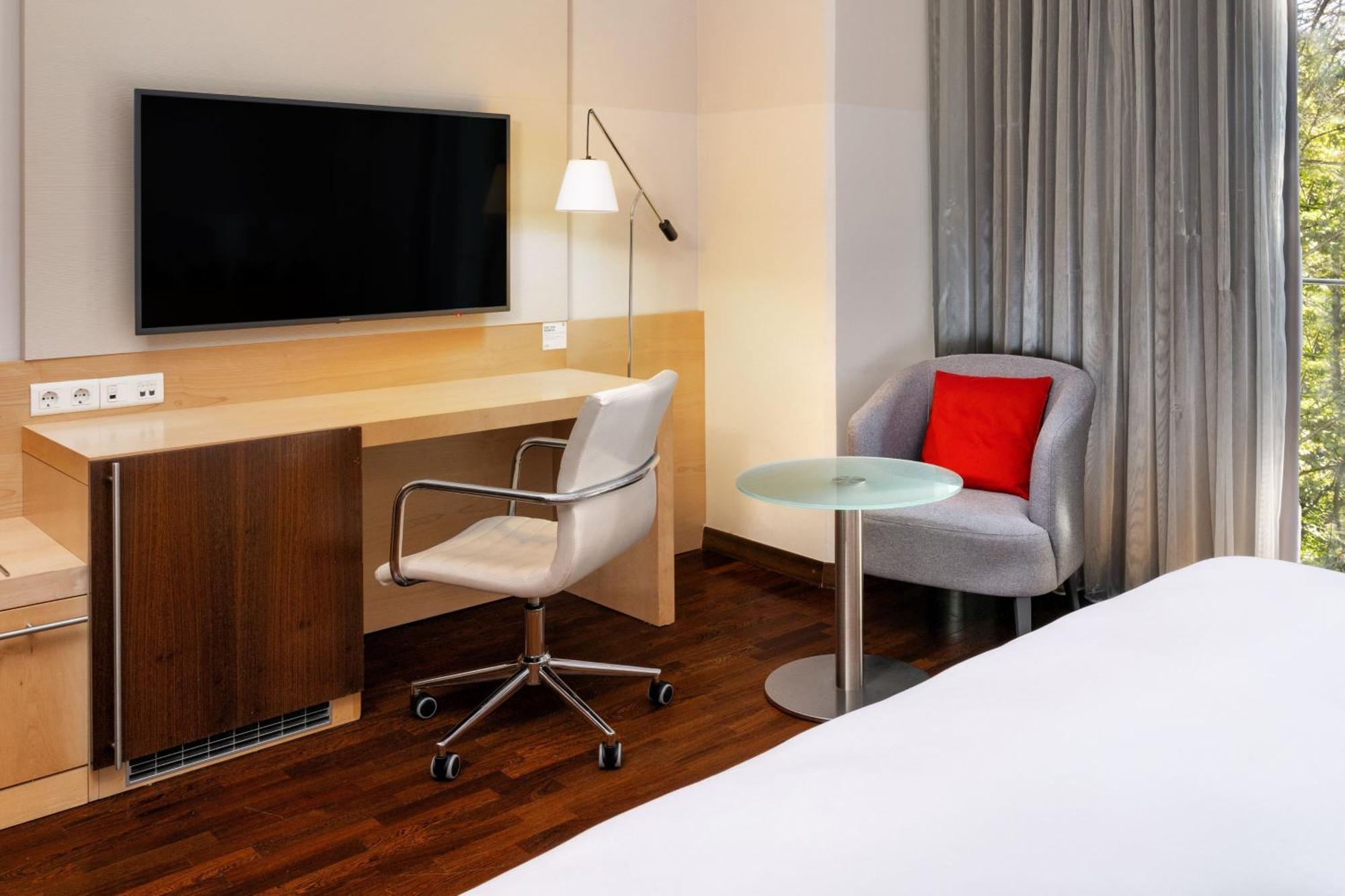 Hotel Four Points By Sheraton Mons