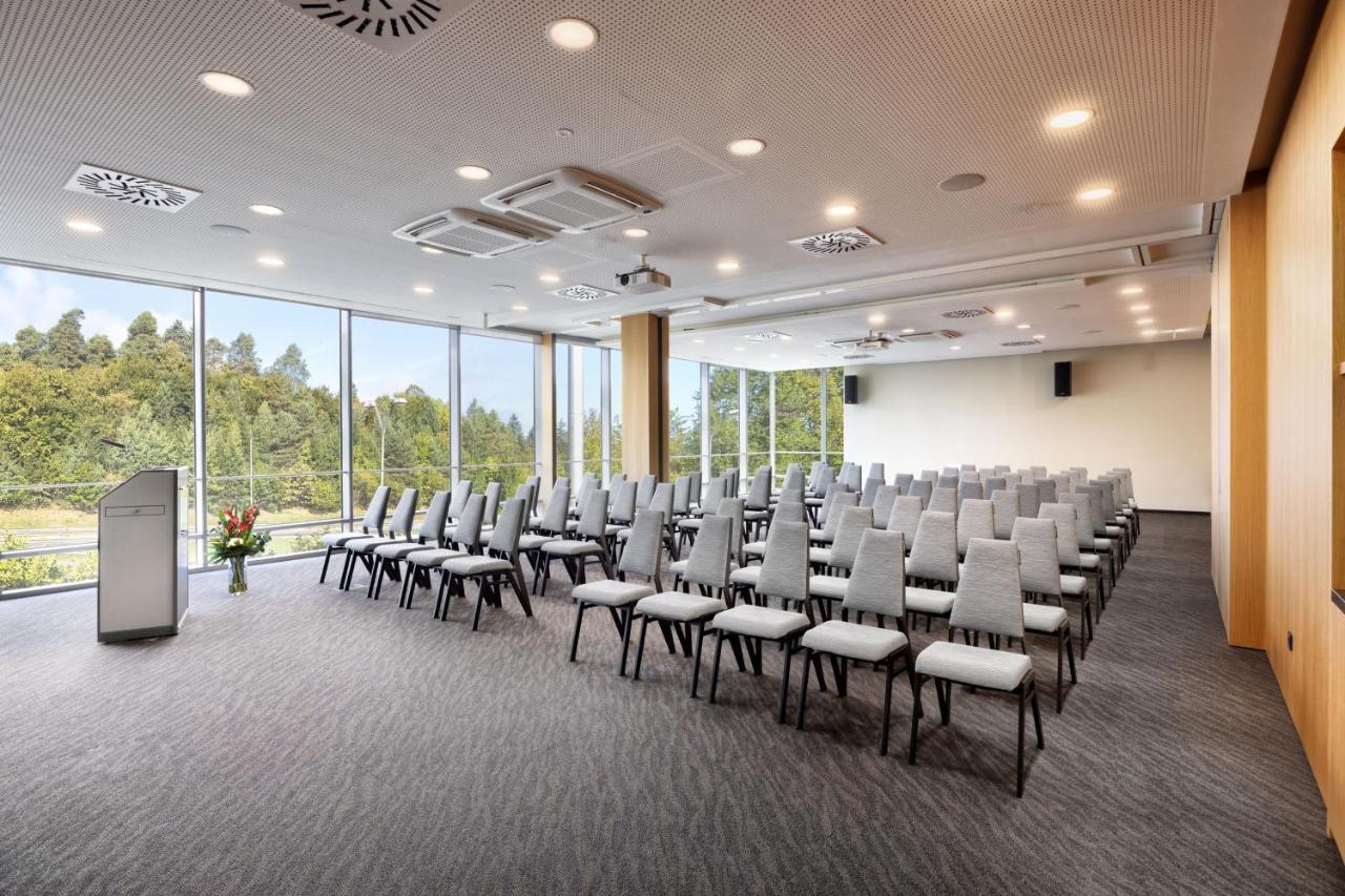 Hotel Four Points By Sheraton Mons